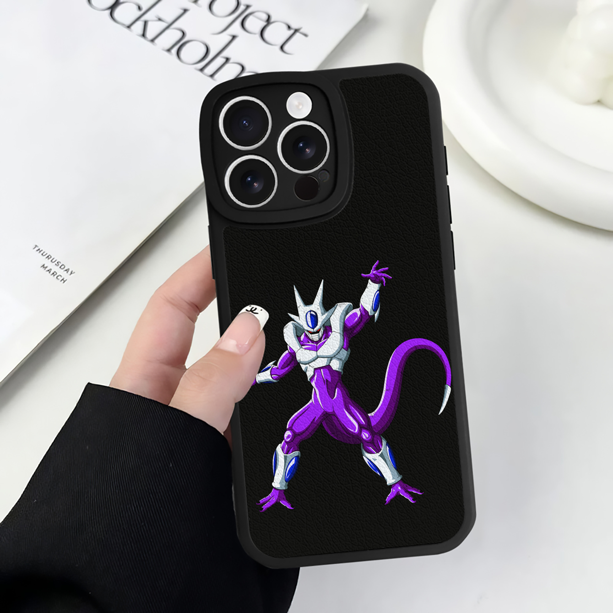 （画像用） ドラゴンボール クウラ DRAGON BALL Cooler Coora 【iPhone 16シリーズ対応】シリコンスマホケース（レザー調） 材質：シリコン